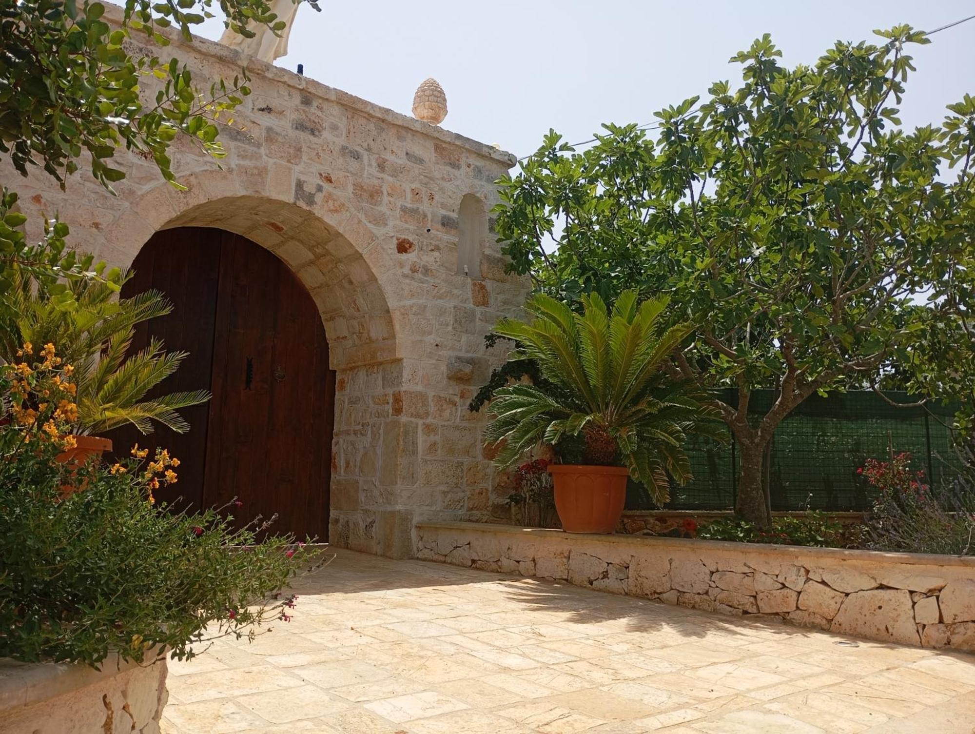 Masseria Le Betulle San Vito dei Normanni Eksteriør billede